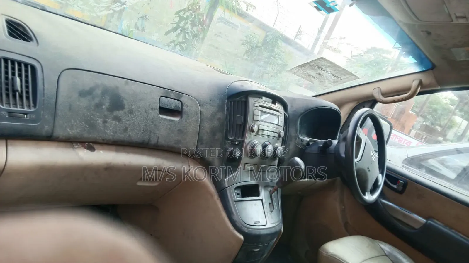 Hyundai H1 2012 Silver