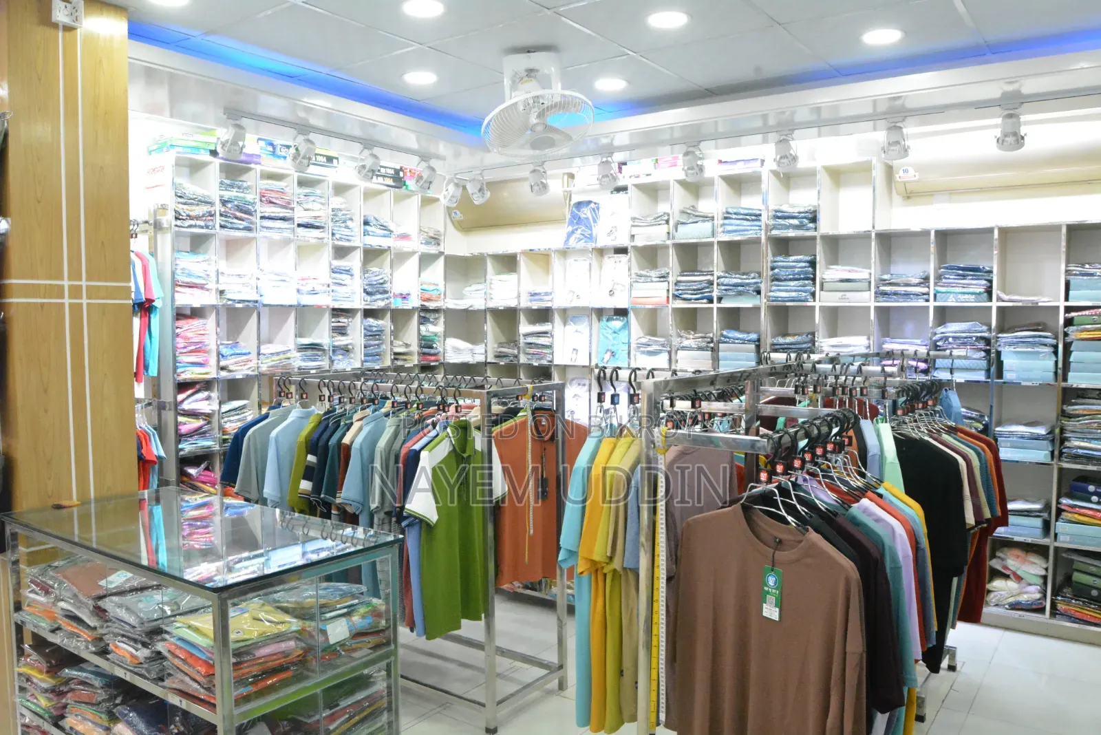 Showroom for Rent