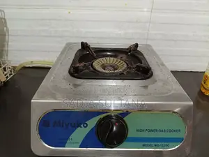 Single Gas Stove With Regulator and Pipe