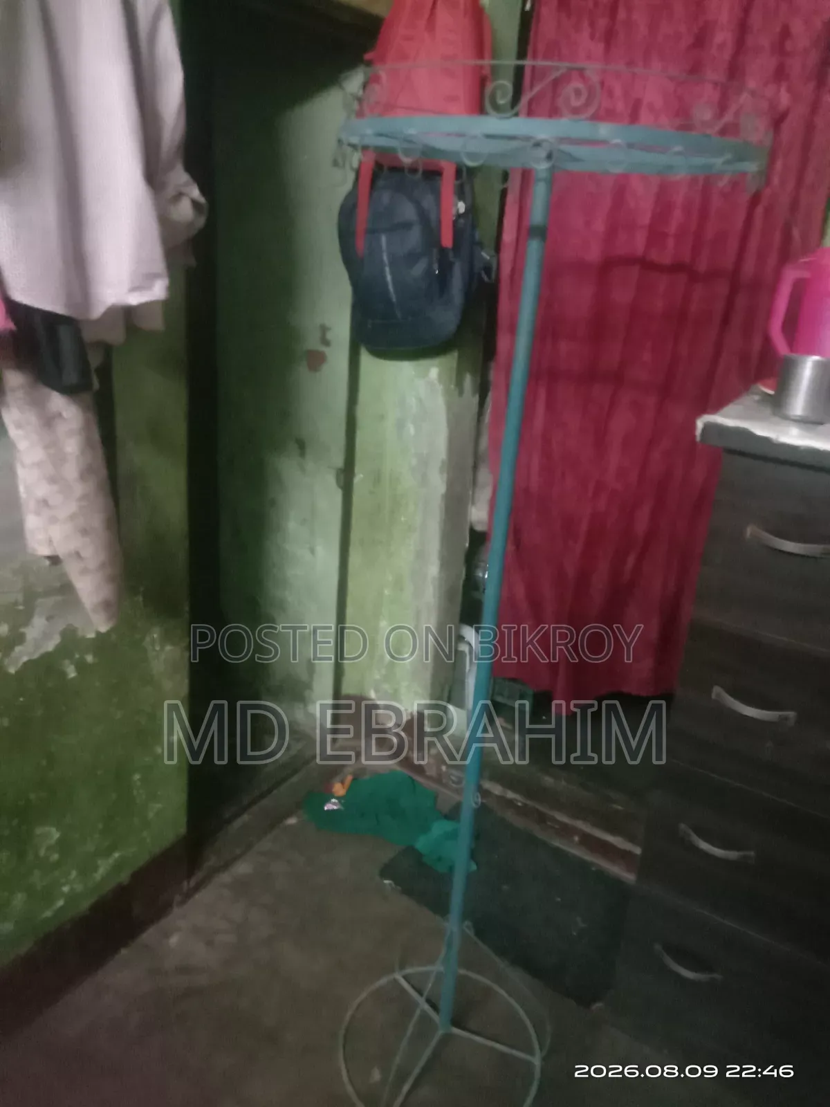 স্ট্যান্ড লম্বা ৬০ ইঞ্চি