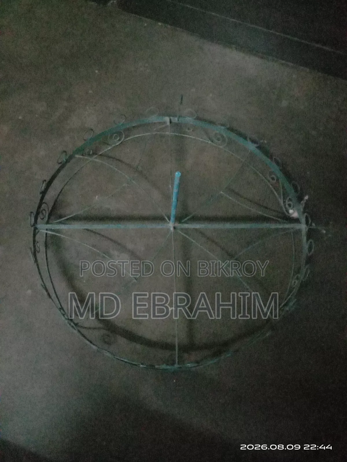 স্ট্যান্ড লম্বা ৬০ ইঞ্চি