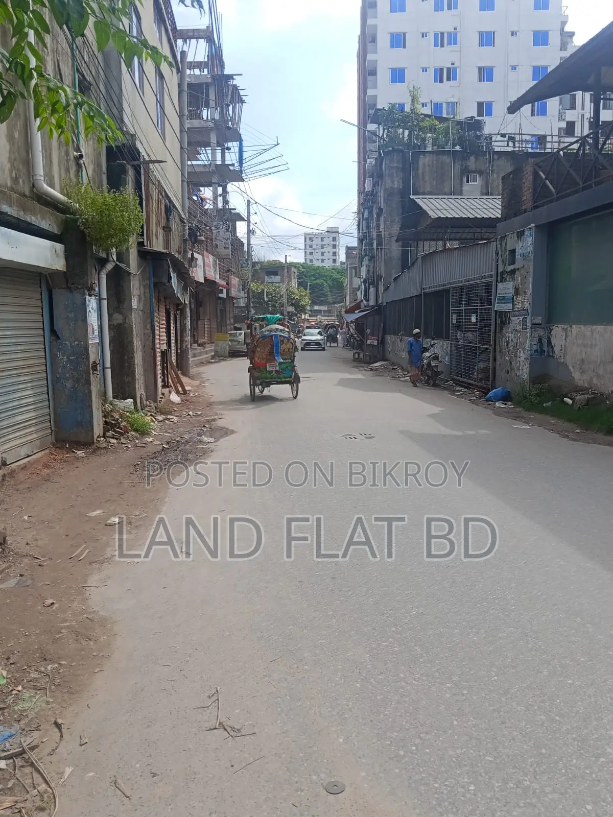সুপার শপ/রেস্টুরেন্ট ৩৩০ পারফেক্ট স্কয়ার ফিট দ্বিতীয় তলায় ভাড়া হবে।
