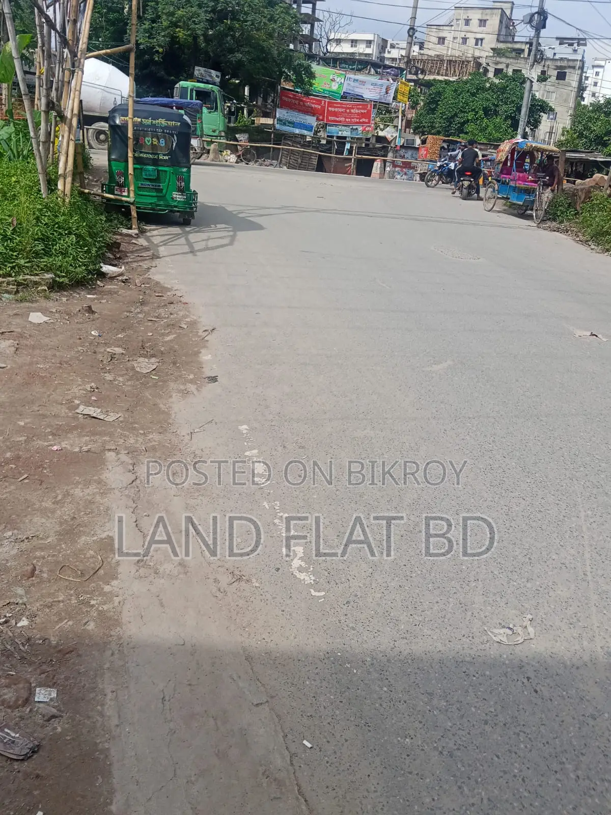 সুপার শপ/রেস্টুরেন্ট ৩৩০ পারফেক্ট স্কয়ার ফিট দ্বিতীয় তলায় ভাড়া হবে।
