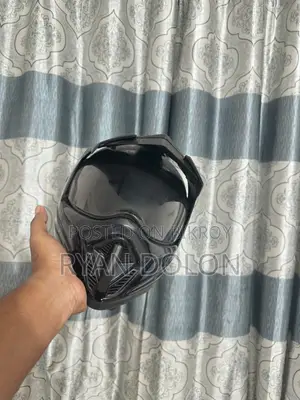 গ্লাইডার্স হেলমেট