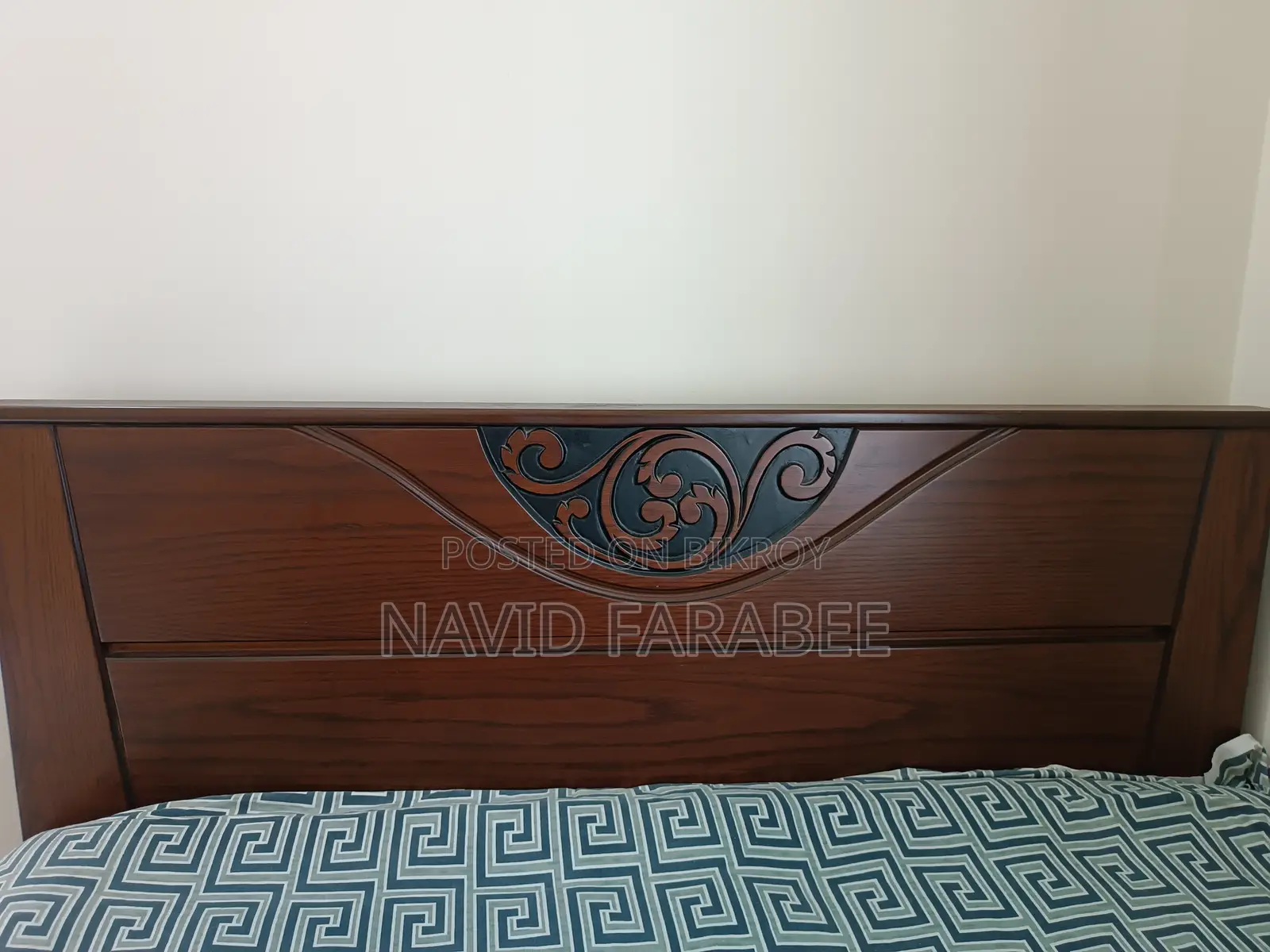 Navana Bed With Mattress and Toshok