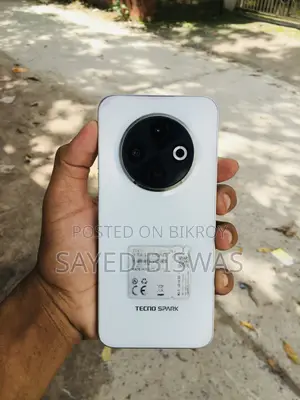 টেকনো স্পার্ক ৩০সি ১২৮ জিবি সাদা