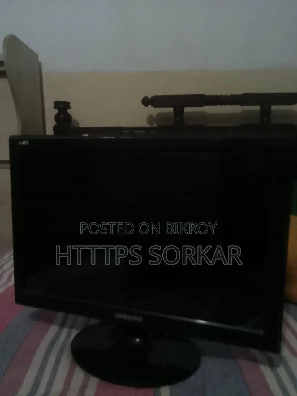 মনিটর বিক্রয়ের জন্য
