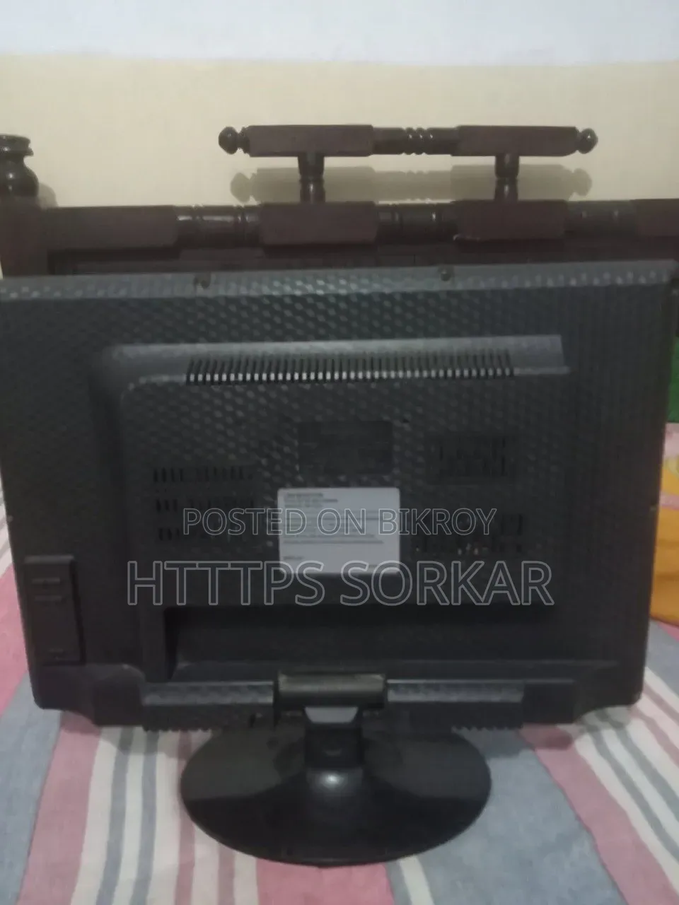 মনিটর বিক্রয়ের জন্য