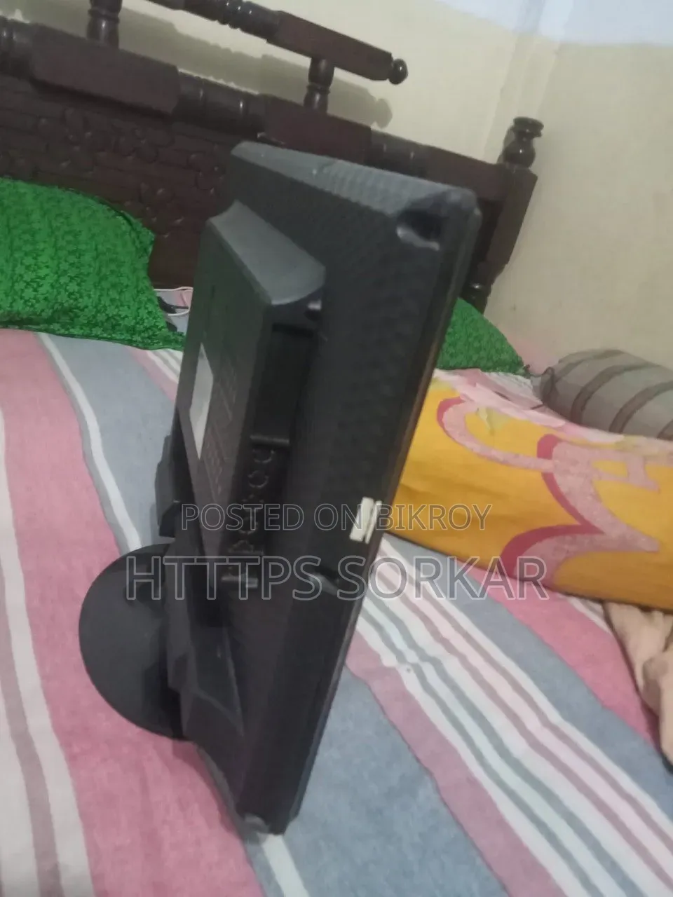 মনিটর বিক্রয়ের জন্য