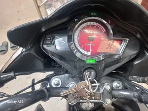 হিরো হাংক ২০১৮ ব্রাউন