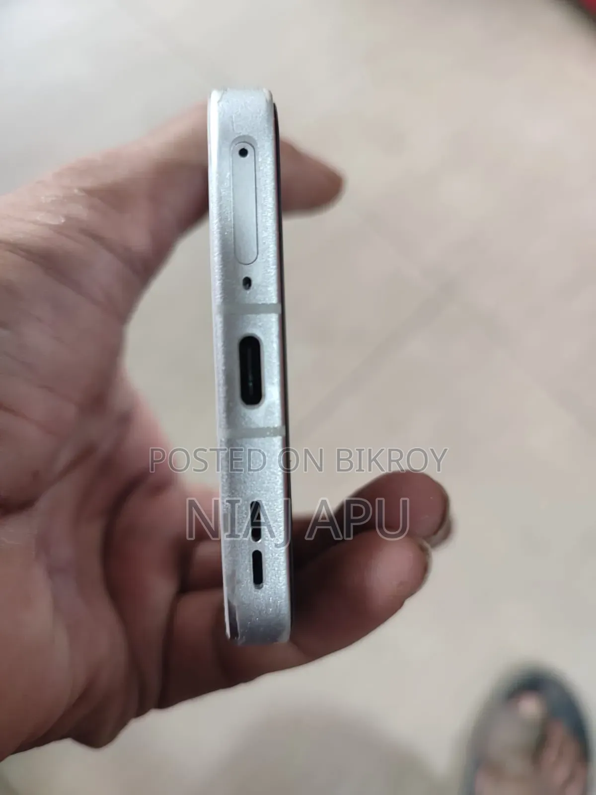 Oppo Reno 256 GB Silver