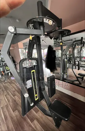 Pec Dec Fly Machine