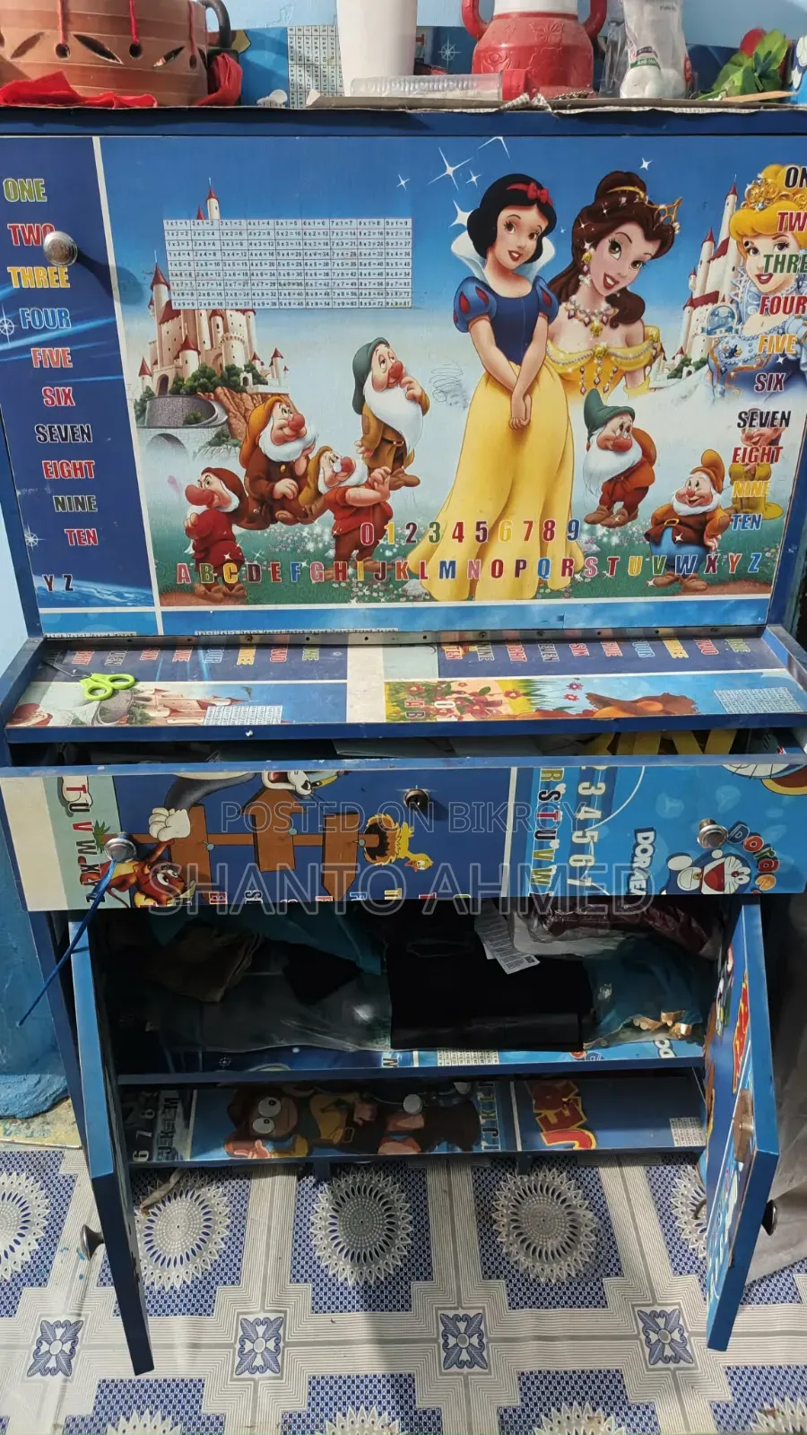 Reading Table