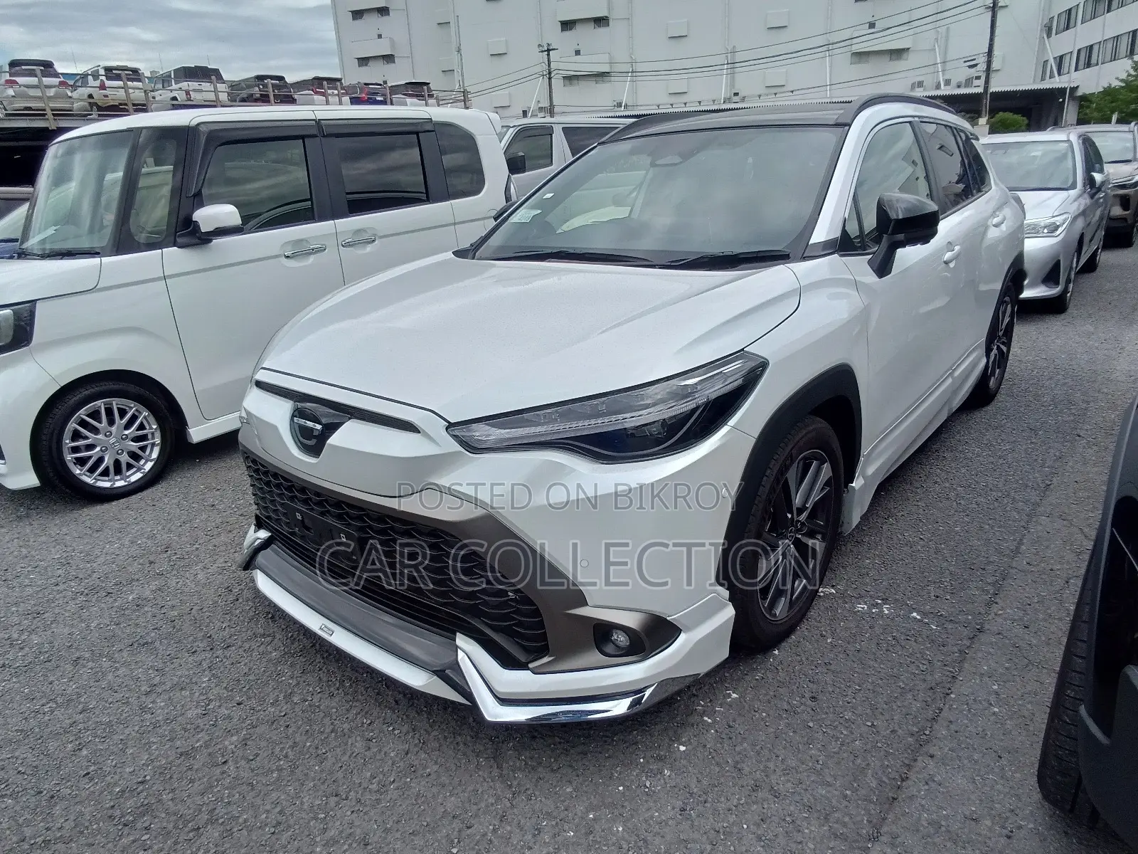 Toyota Corolla Cross LE 2WD 2024 Pearl