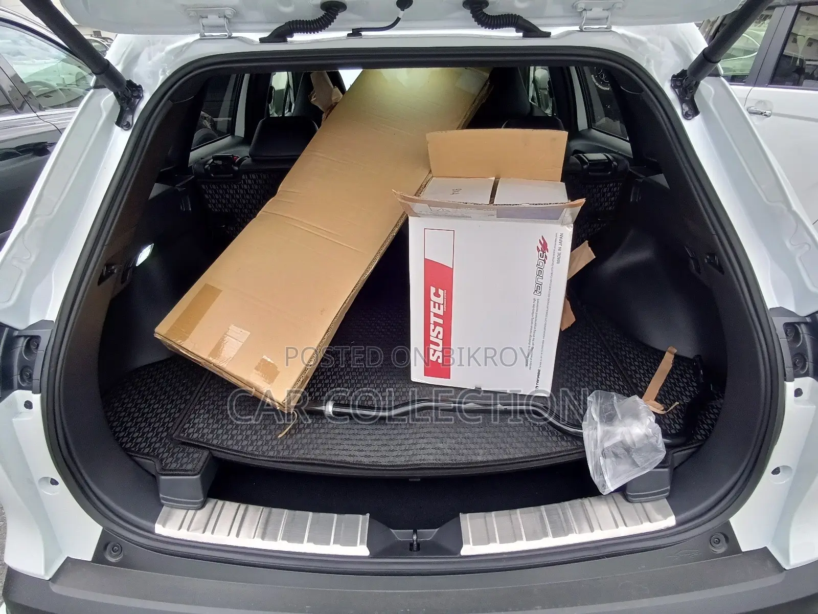Toyota Corolla Cross LE 2WD 2024 Pearl