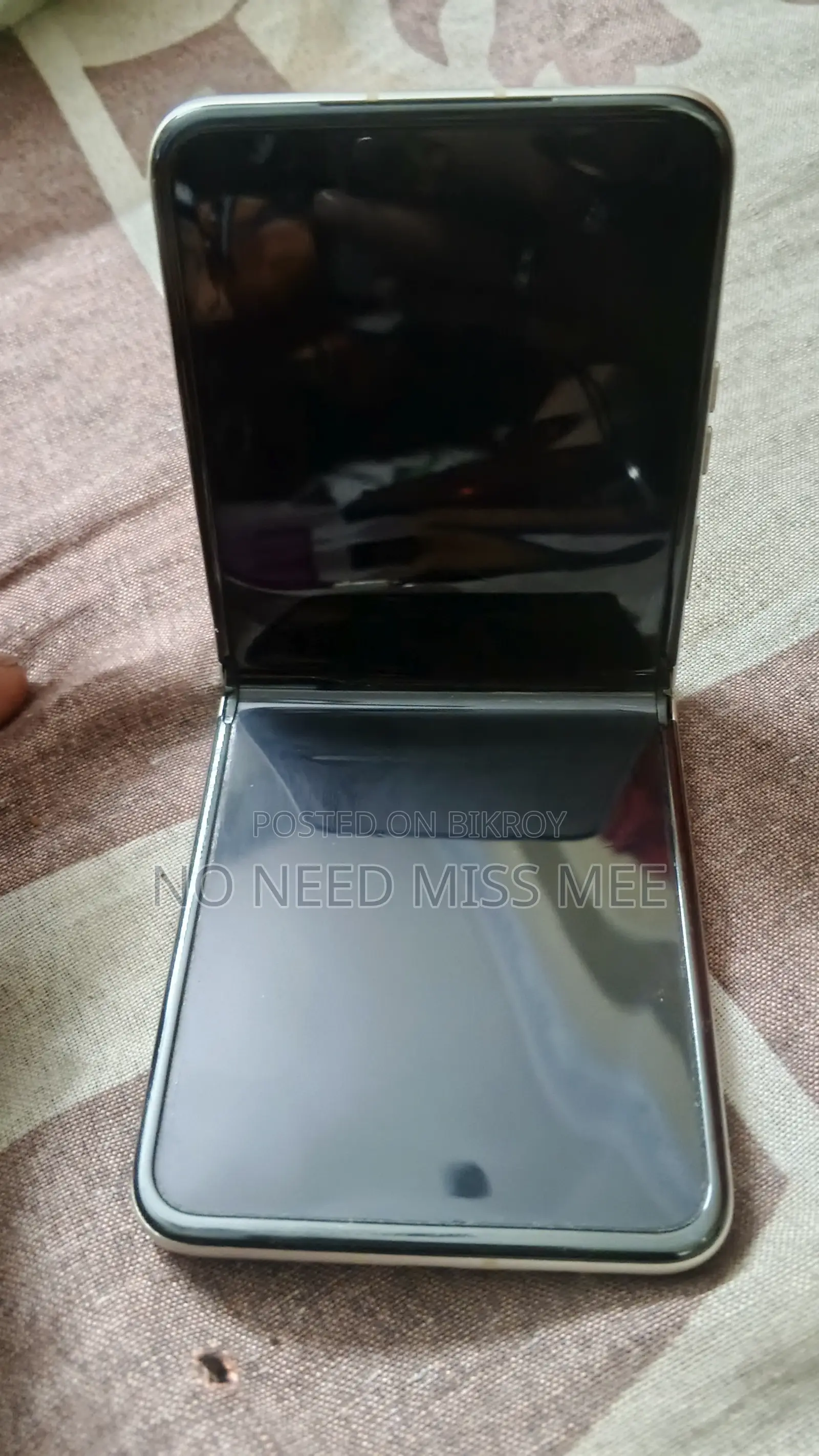 Motorola Razr 40s 256 GB White