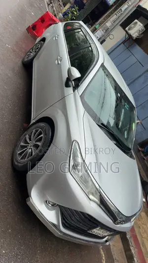 Toyota Corolla Fielder 1.5 Petrol FWD 2017 Silver