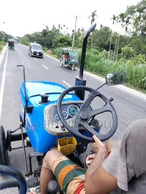 Sonalika Tractor 45 RX Supreme.