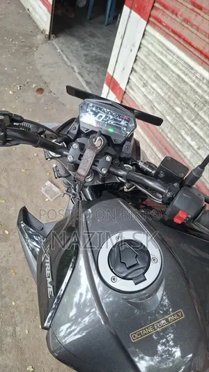 New Hero Xtreme 125R 2026 Black