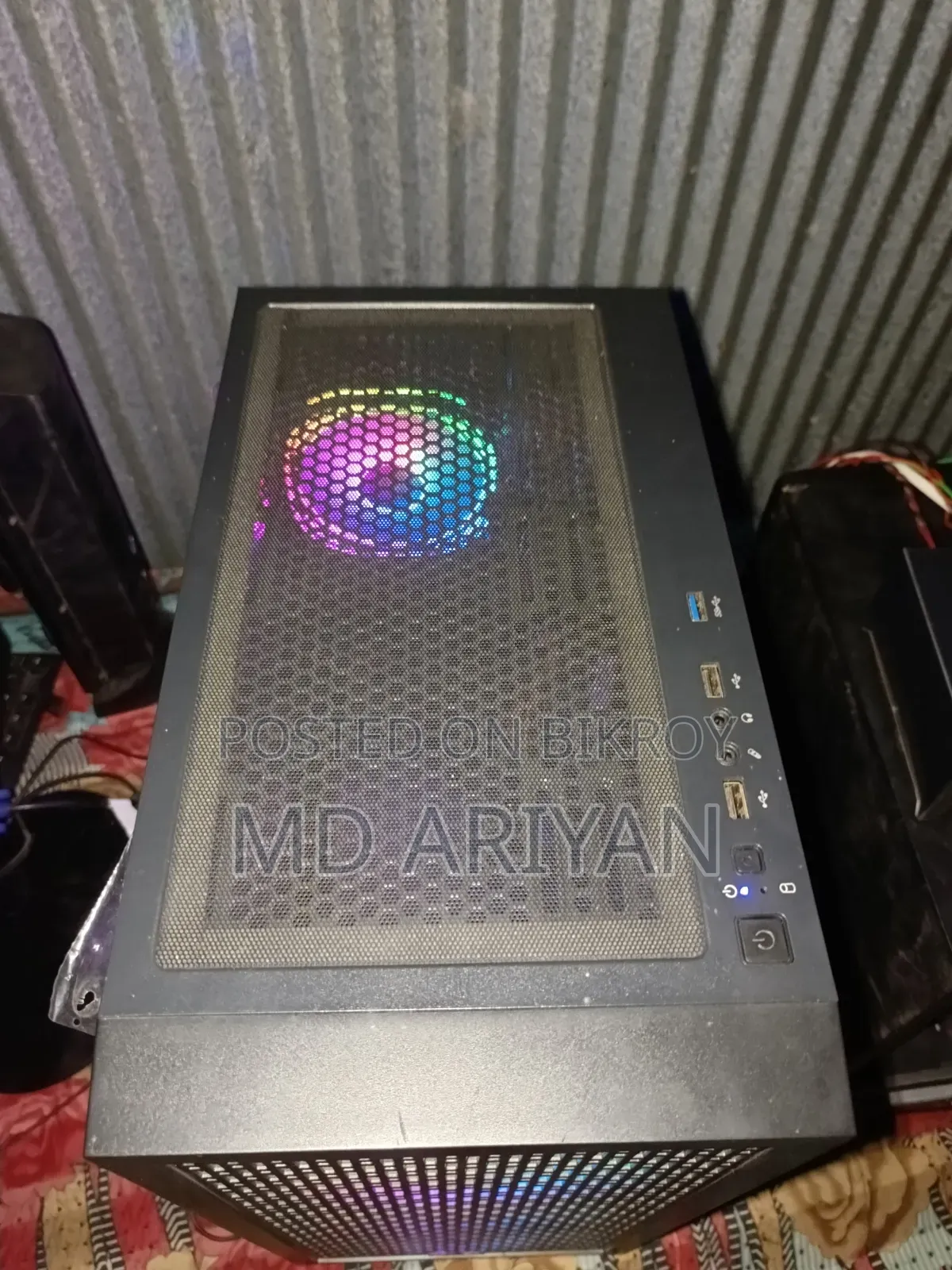 Gigabyte GA-H110MSTX-HD3-ZK 8GB Intel Core I5 HDD+SSD 1T