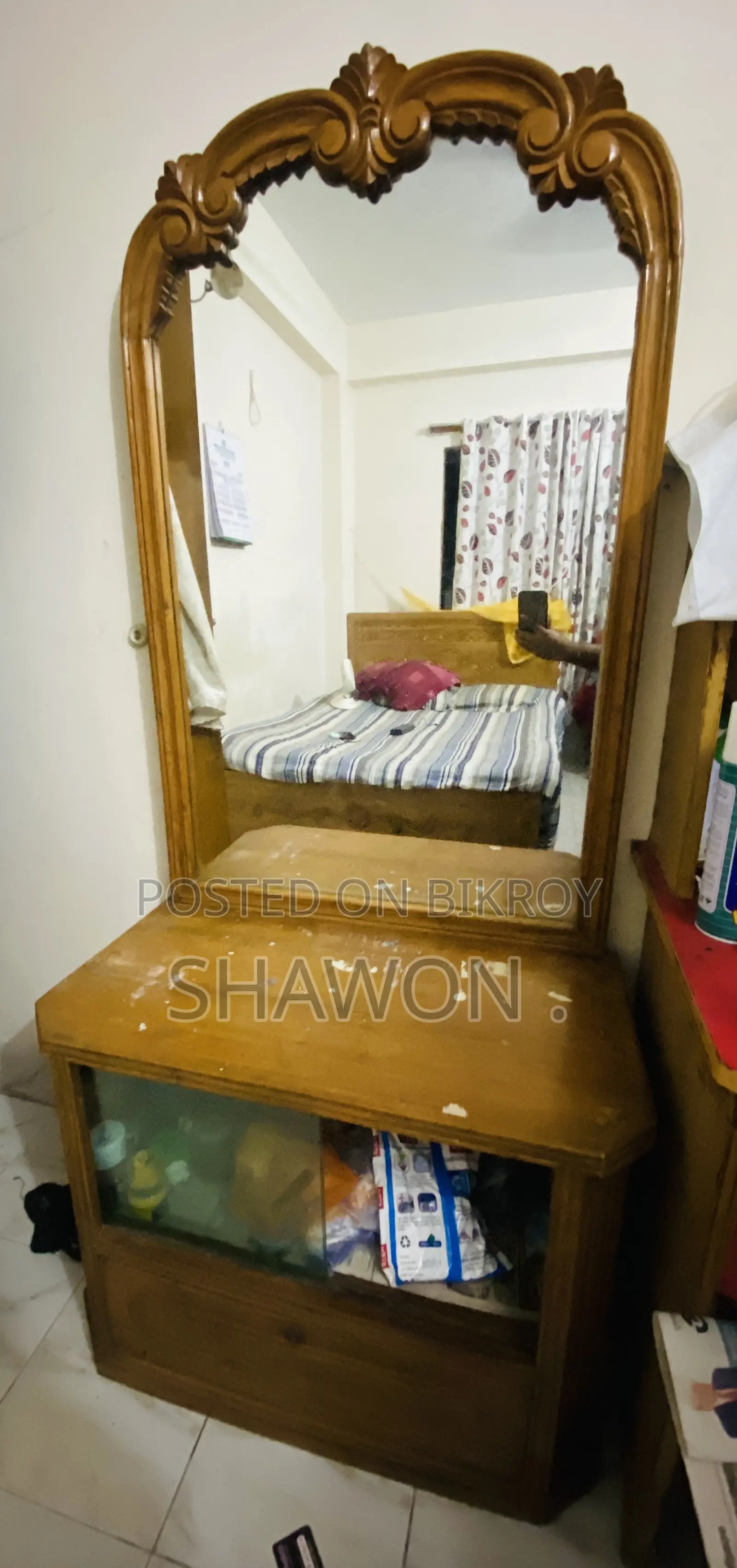 Wooden Dressing Table