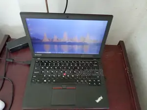 Laptop Lenovo ThinkPad X250 8GB Intel Core i5 HDD 500GB