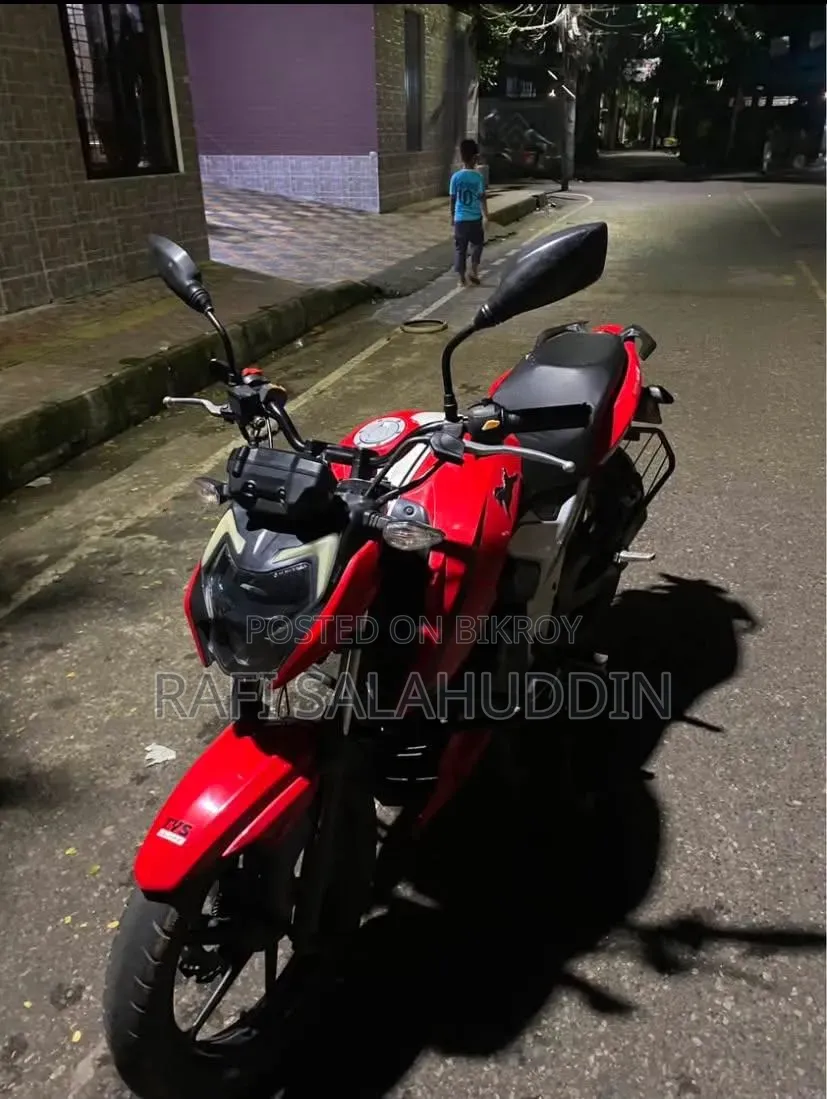 TVS Apache 160 4V 2022 Red