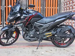 হোন্ডা এক্স-ব্লেড ১৬০ ২০২২ ব্ল্যাক