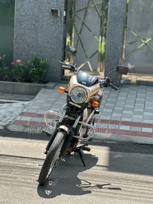TVS XL 100 2023 Gold