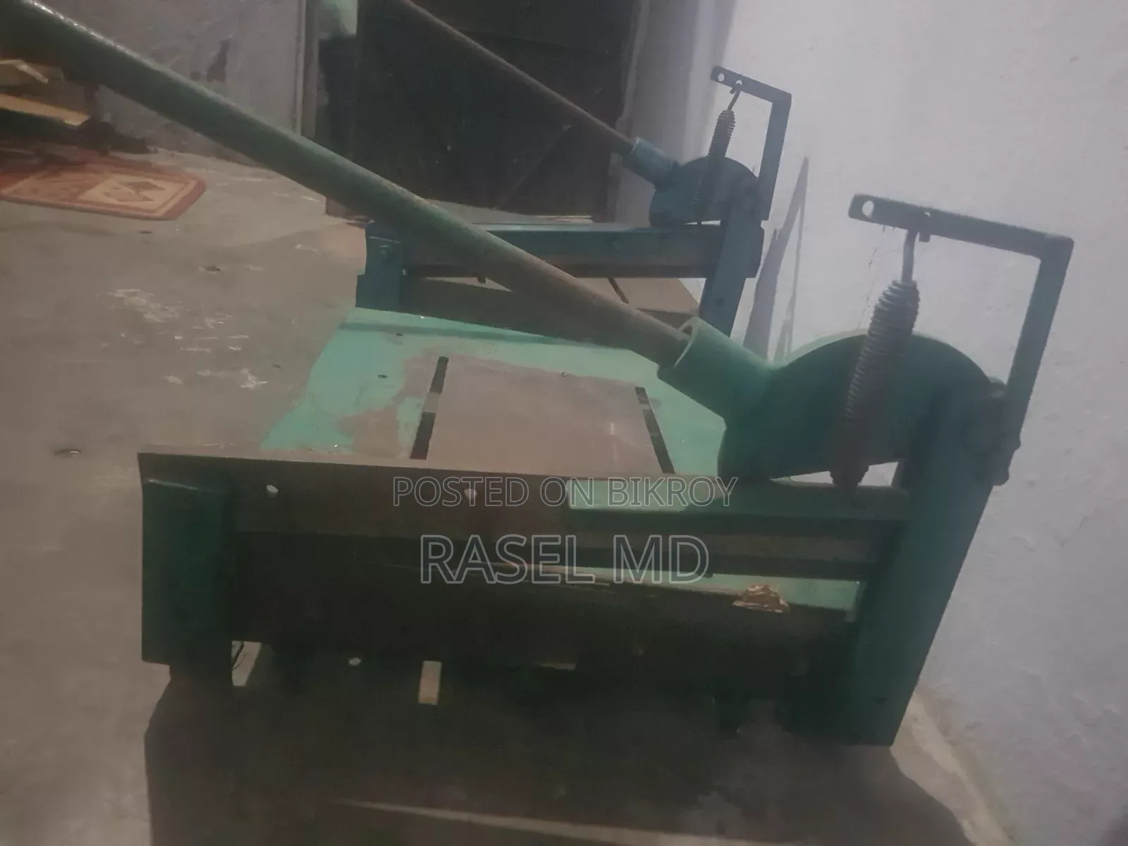 Sheet Cutting Machine