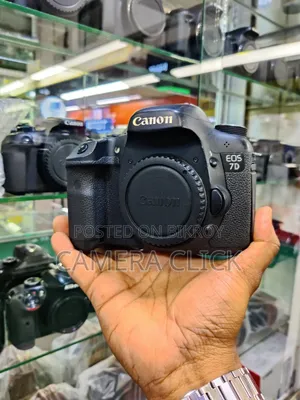 Canon EOS 7D Used but 99% Fresh Condition