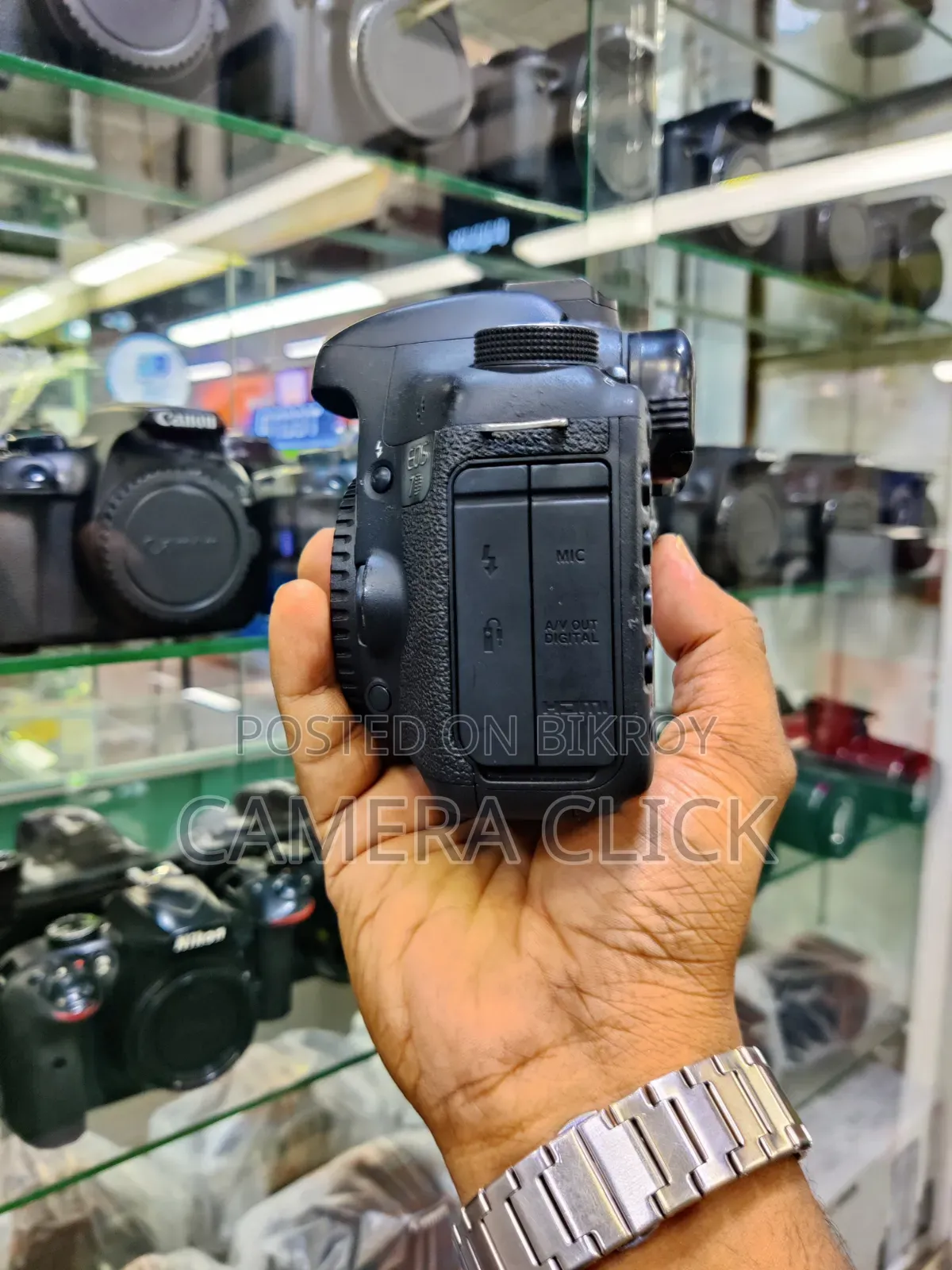 Canon EOS 7D Used but 99% Fresh Condition