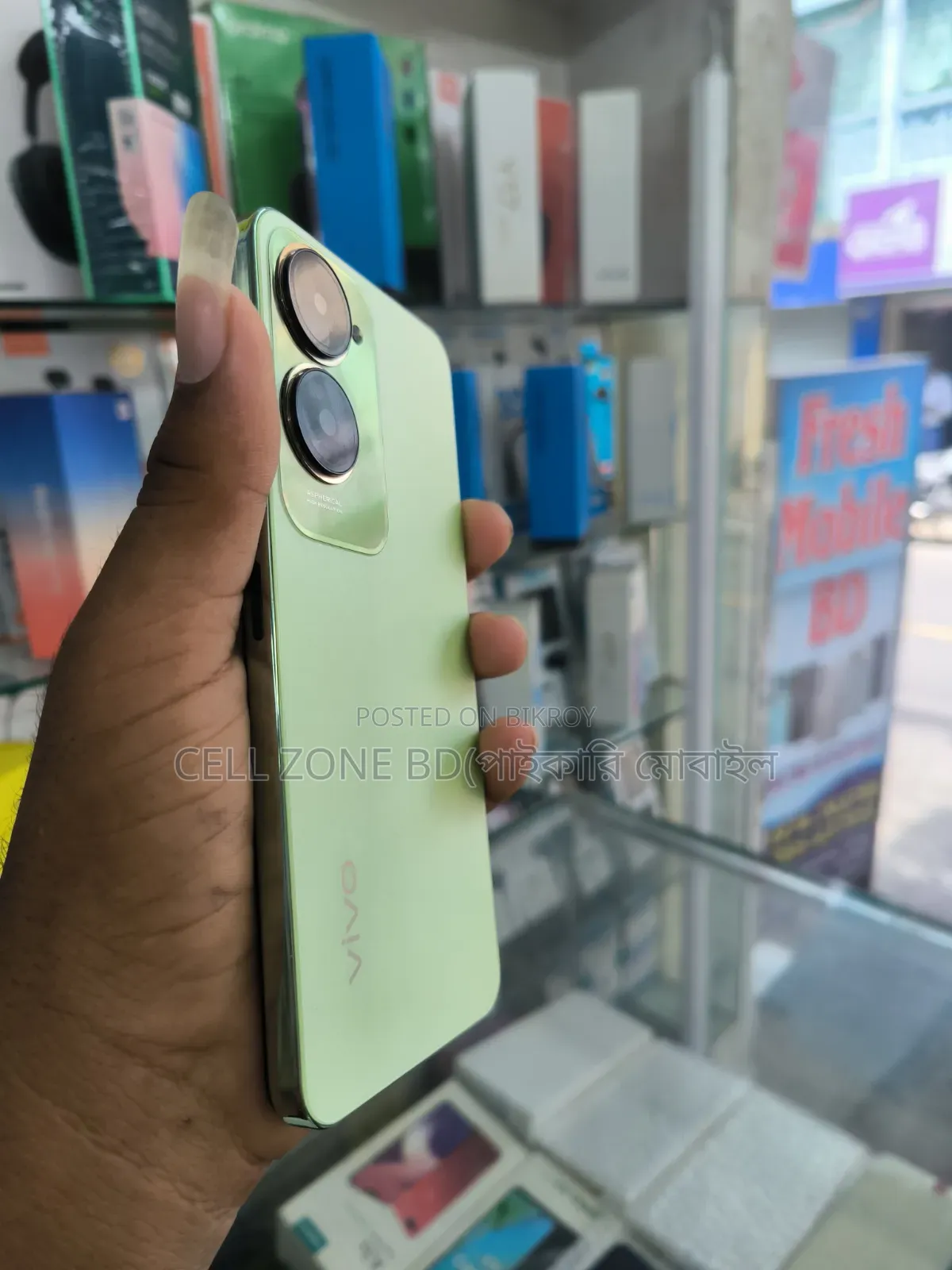 Vivo Y18 128 GB Gold