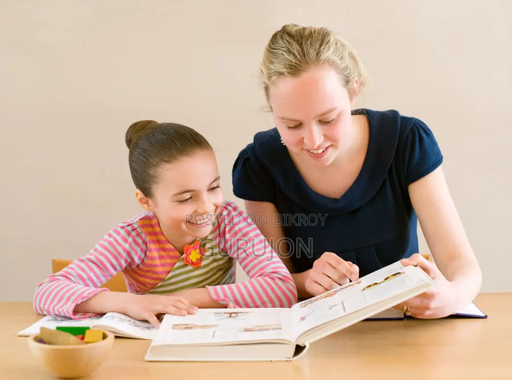 Female Tutor_kg_play_nursery