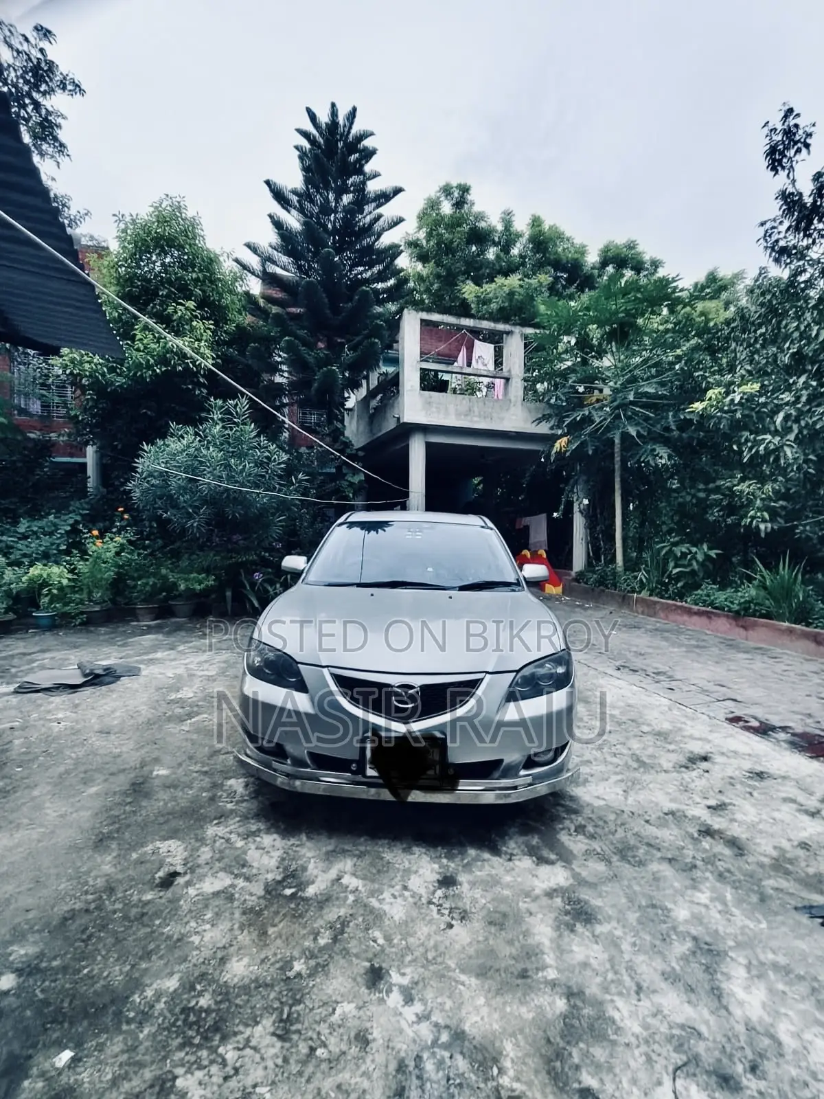মাজদা এক্সেলা ২০০৫ সিলভার