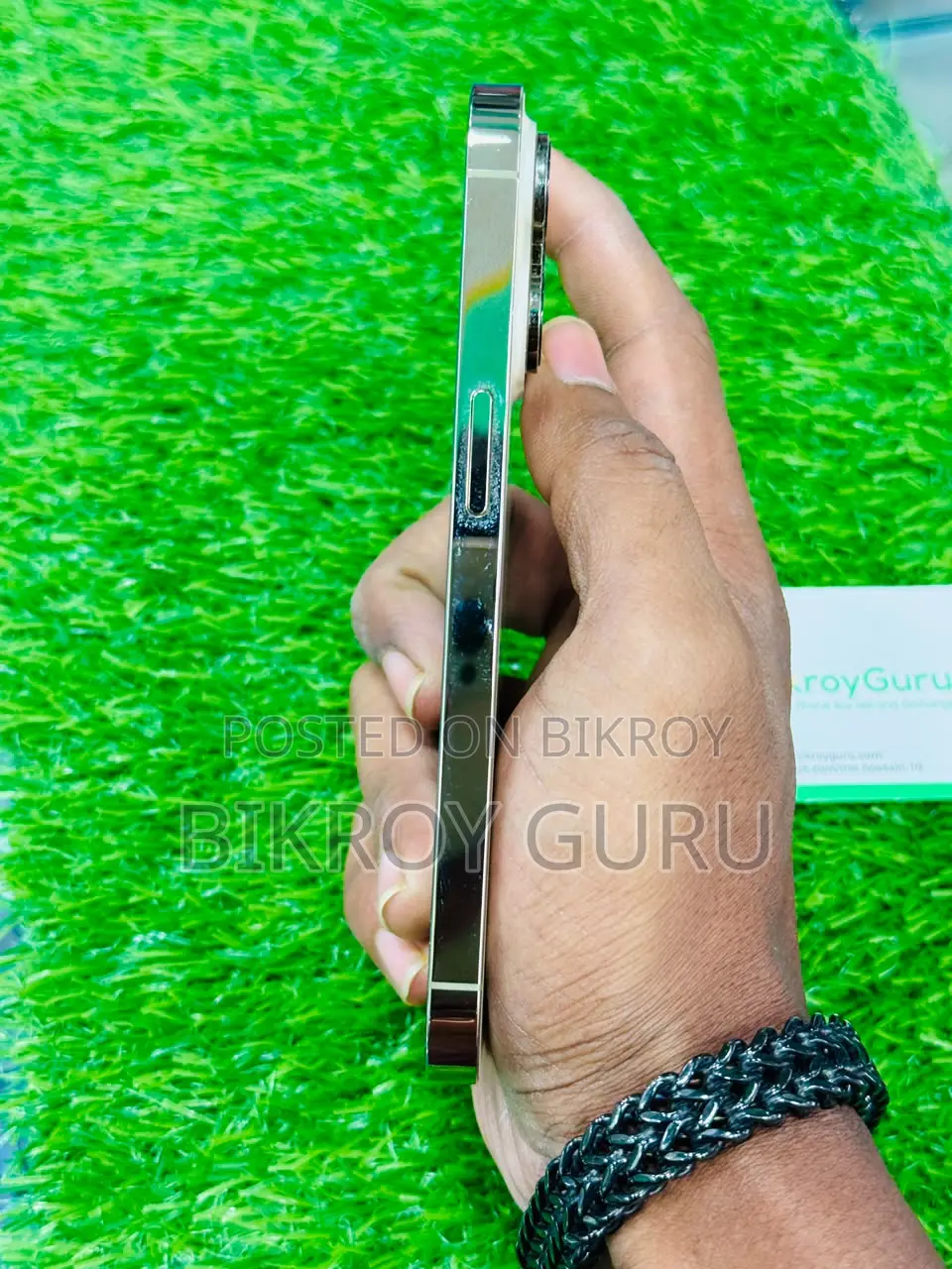 অ্যাপল আইফোন ১৪ প্রো ১২৮ জিবি গোল্ড