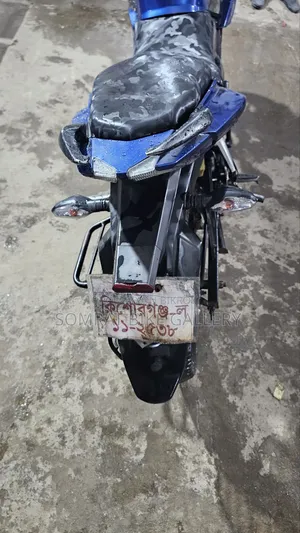 বাজাজ পালসার ১৫০ ২০১৬ ব্লু