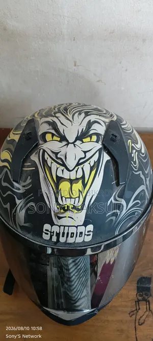 Studds Thunder Helmet