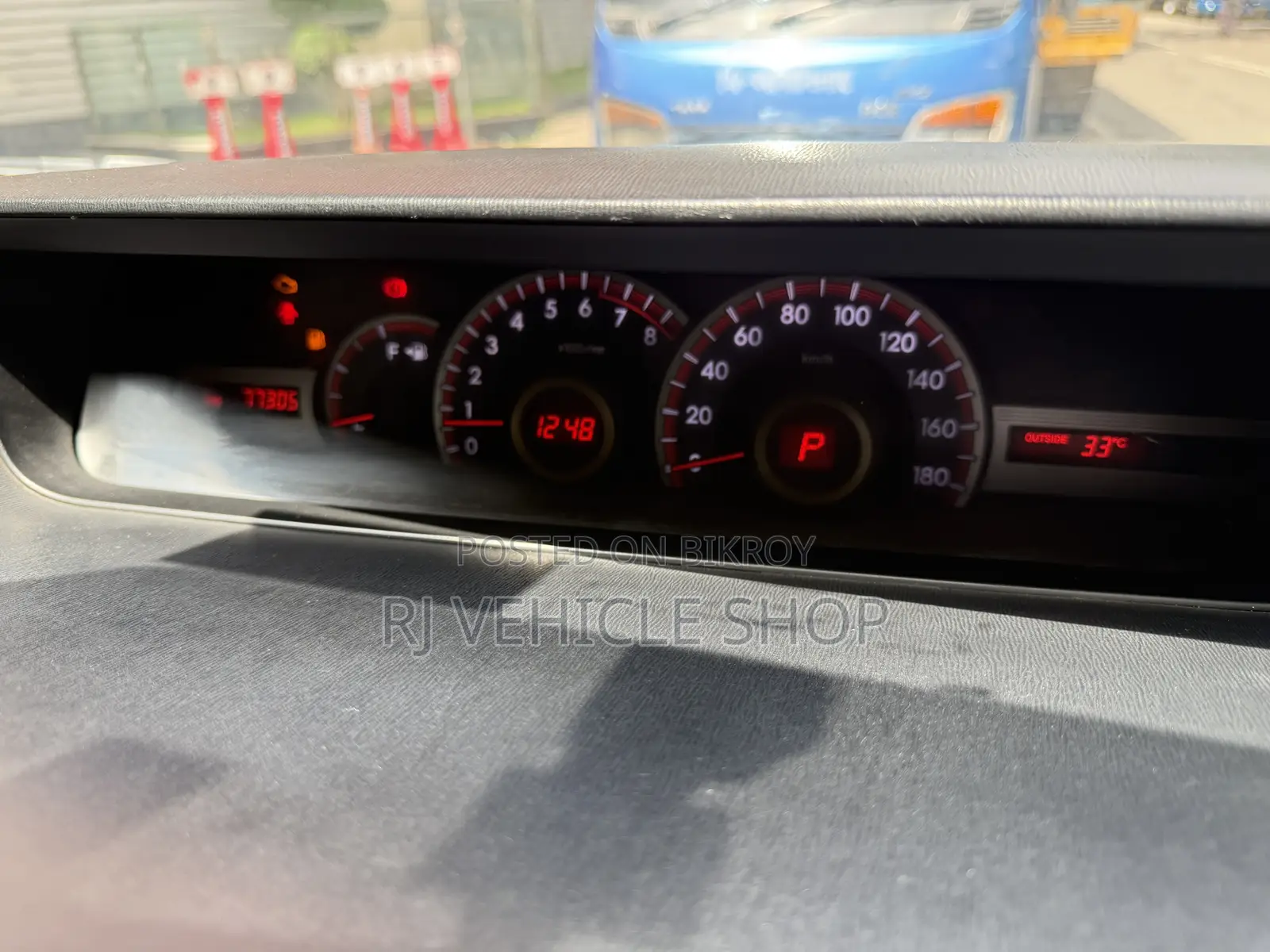 Toyota Noah 2.0 158hp FWD (7 Seater) 2011 Pearl
