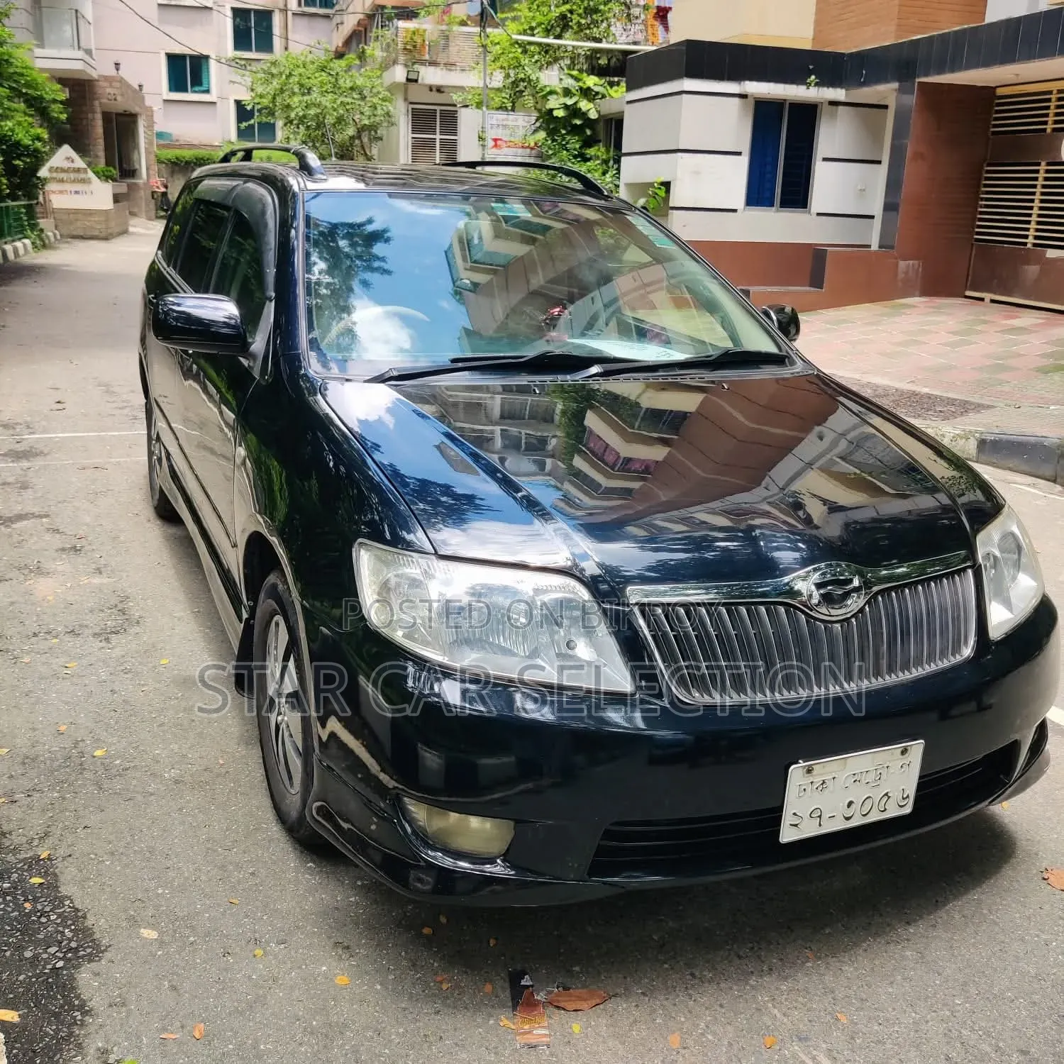 টয়োটা করোল্লা ফিল্ডার ২০০৫ কালো