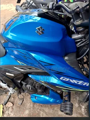 সুজুকি জিক্সার ২০২১ ব্লু