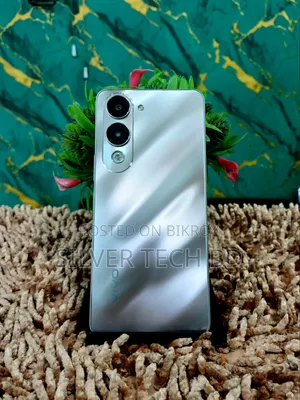 ভিভো টি৪ লাইট ১২৮ জিবি সিলভার