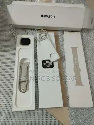 Apple Watch SE (2nd Gen), 40mm GPS, Starlight Aluminum
