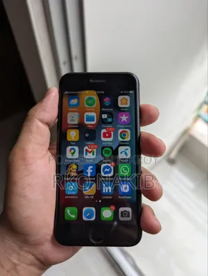 অ্যাপল আইফোন ৭ ৩২ জিবি ব্ল্যাক