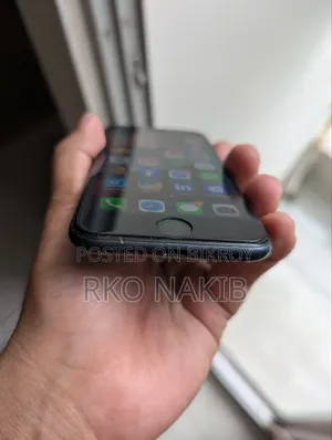 অ্যাপল আইফোন ৭ ৩২ জিবি ব্ল্যাক