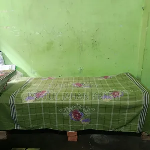 ছোট সিঙ্গেল খাট/চৌকি বিক্রি করা হবে