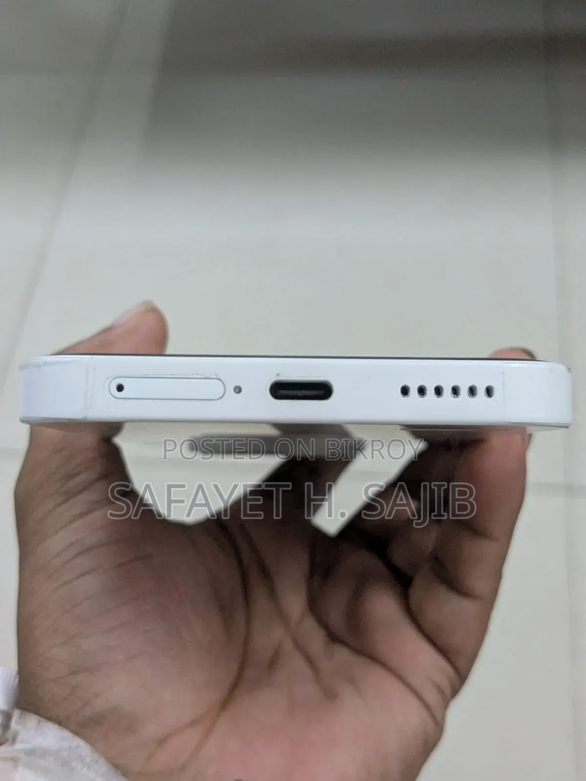নাথিং ফোন ৪এ ১২৮ জিবি হোয়াইট