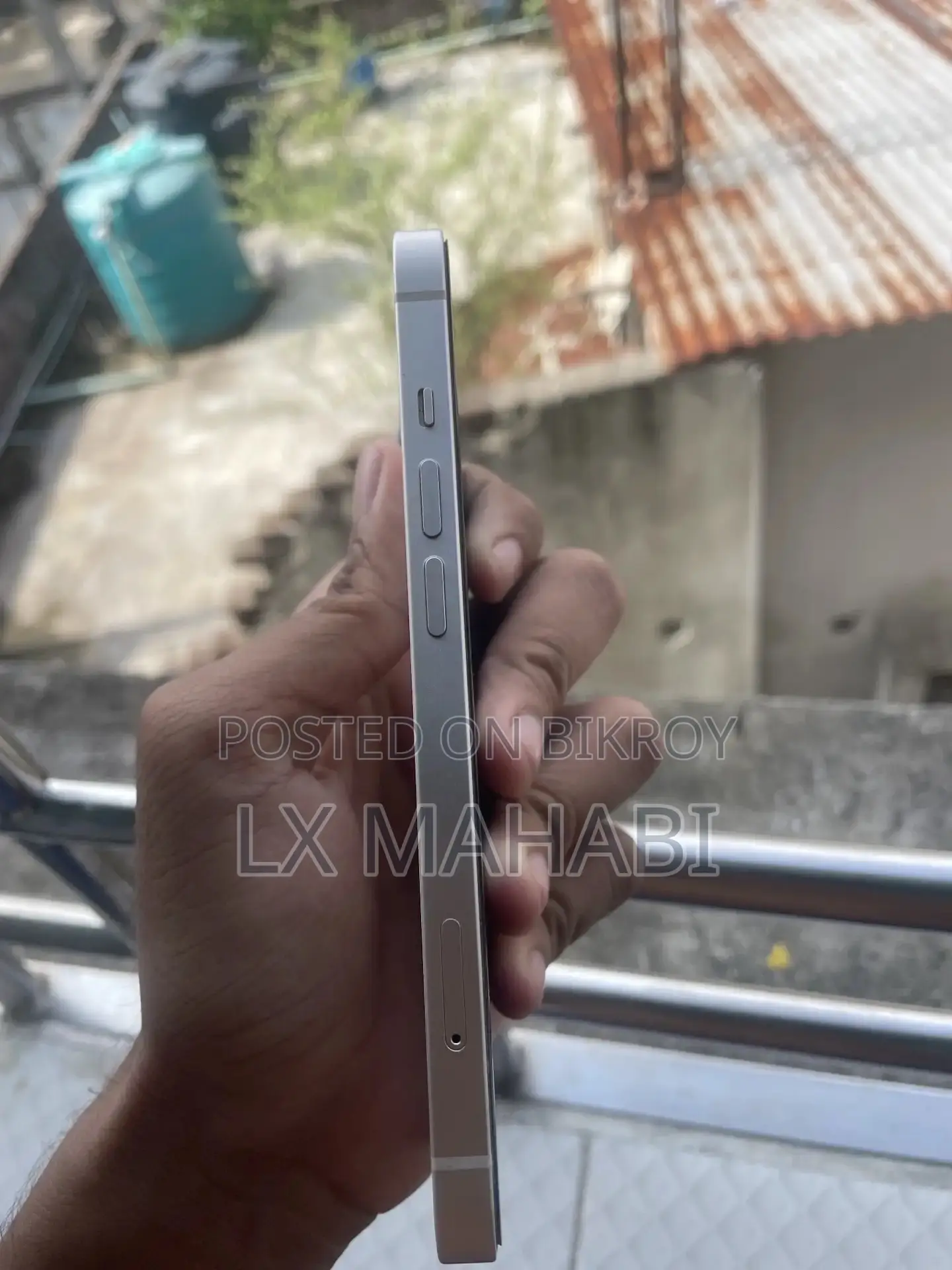 অ্যাপল আইফোন ১৩ ১২৮ জিবি হোয়াইট