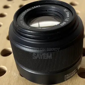 Fuji XC 35mm F/2