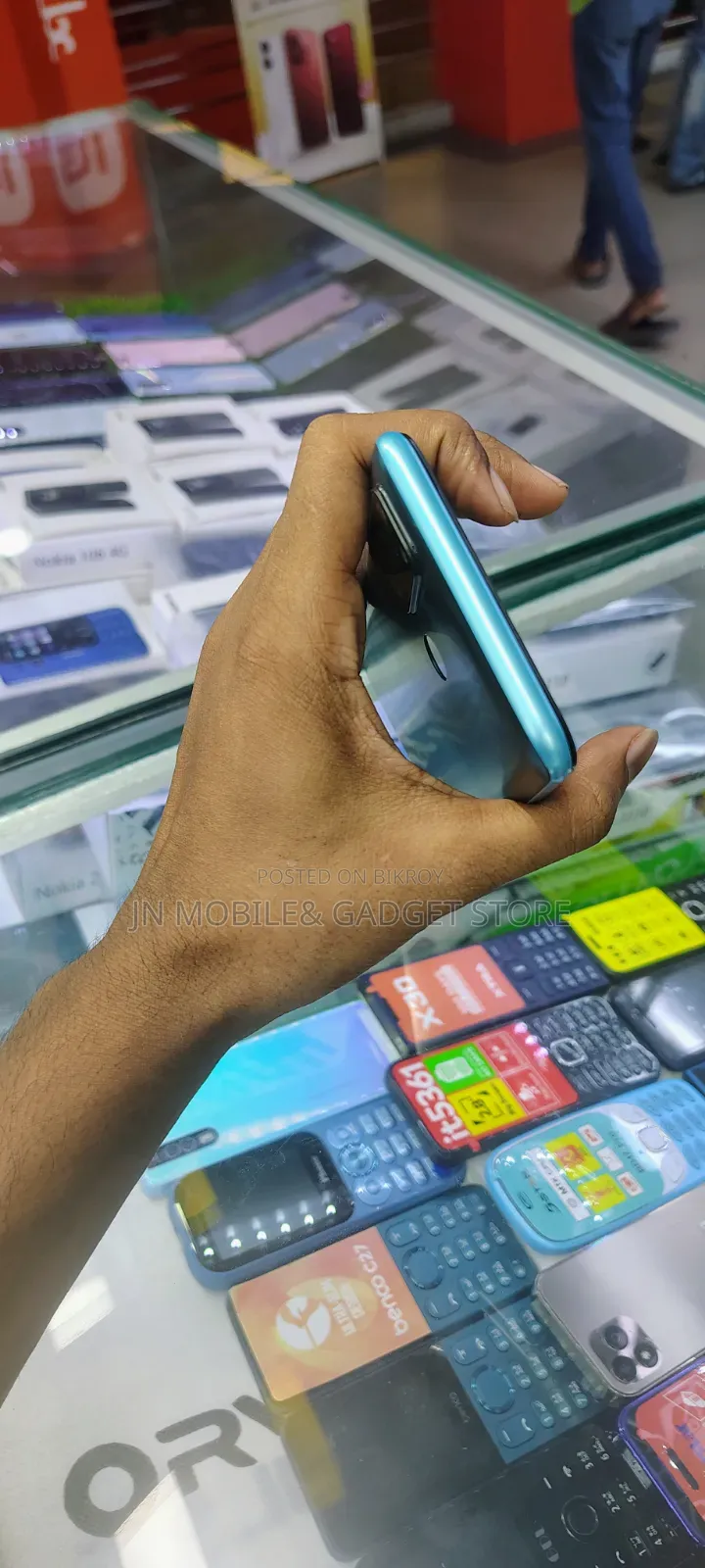 রিয়েলমি সি১৭ ১২৮ জিবি ব্লু